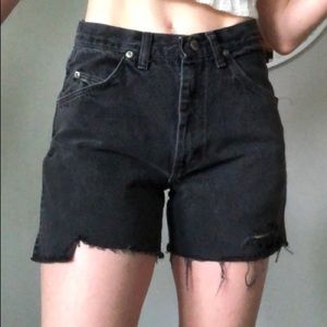 Vintage high waisted black long shorts